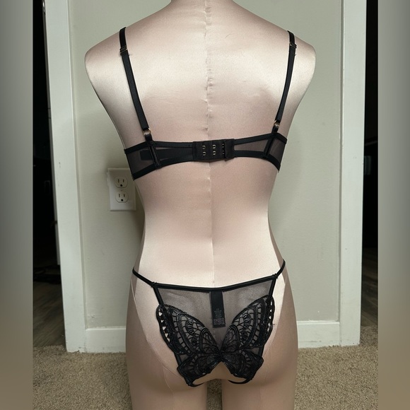 Butterfly set - Picture 3 of 5